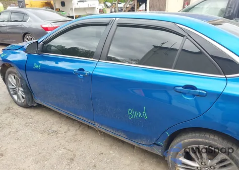 2017 Toyota Camry Se z USA, uszkodzony, nr VIN 4T1BF1FKXHU727913